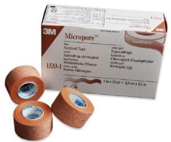 Băng keo giấy 2.5cm x 9.1m - 3M Micropore Surgical Tape